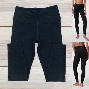 Vuori Elevation Ruched Legging Size Medium